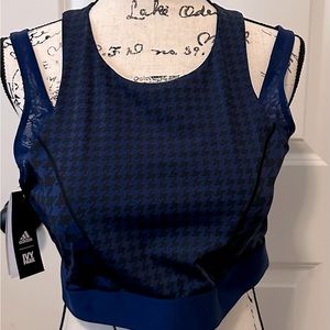 adidas Ivy Park Halls of Ivy Allover Print
Halter Bra 2